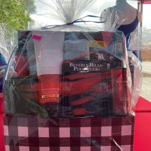 Clothing , household items, purses, cosmetics, Hba products,skin care , shoes,